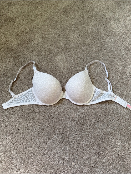 PINK Victoria's Secret Other - PINK Victoria's Secret White Lace Push-Up Bra